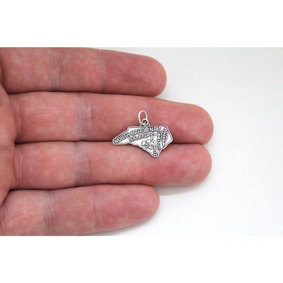 Sterling Silver North Carolina State Charm, State of North Carolina State Charm - Picture 1 of 4